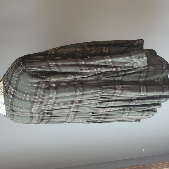 Torrid Green and Pink Plaid Top, size 2 - Picture 8 of 14